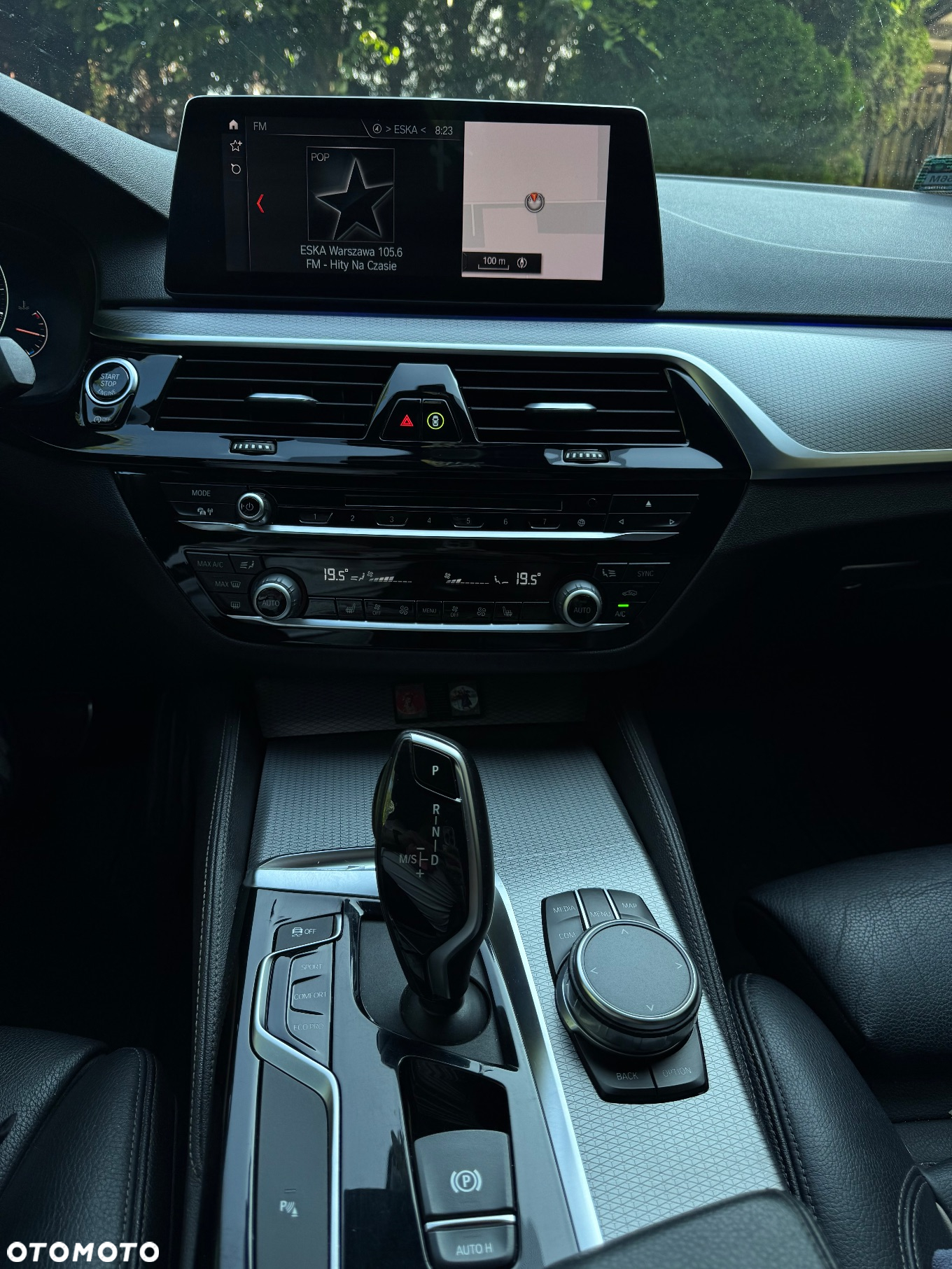 BMW Seria 5 520d xDrive - 13