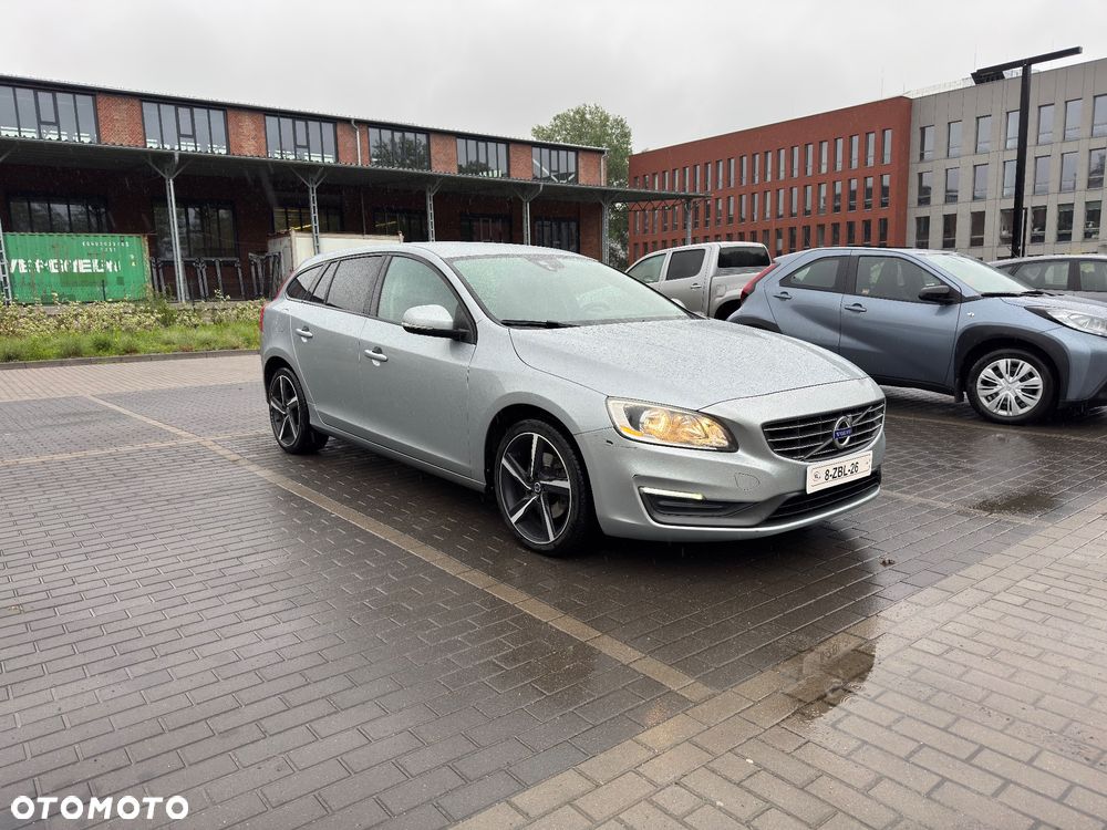 Volvo V60 D4 Kinetic - 15