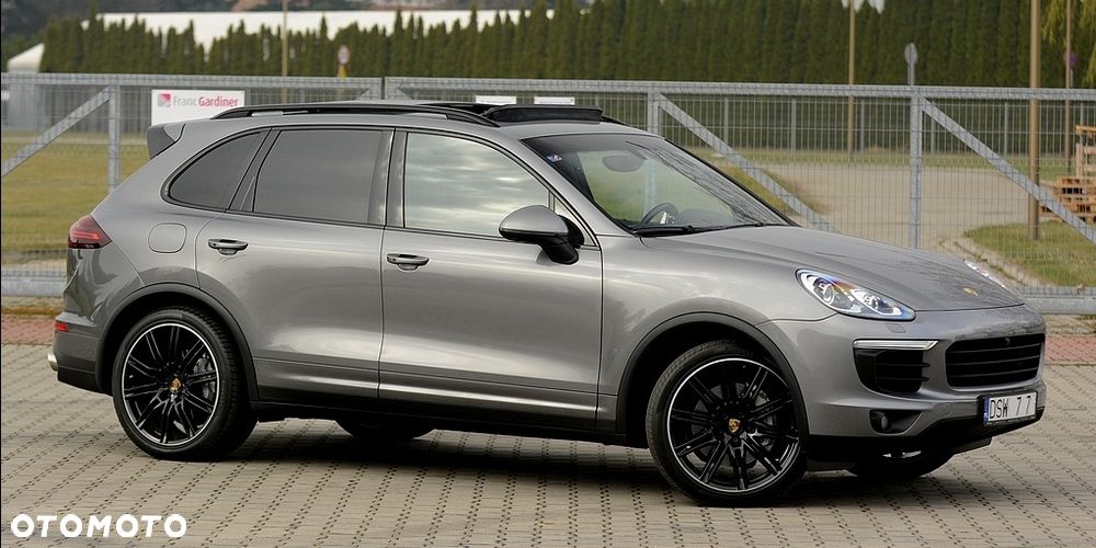 Porsche Cayenne S Platinum Edition - 12