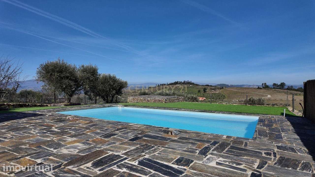 Quinta no Alto Douro Vinhateiro com Projeto Turístico Aprovado - Grande imagem: 2/38