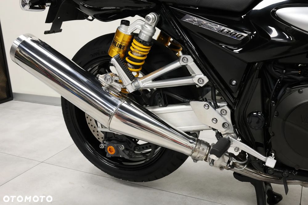 Yamaha XJR - 35