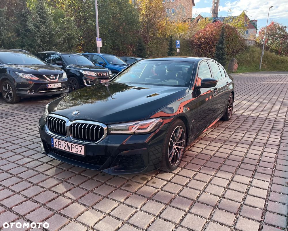 BMW Seria 5 530i xDrive mHEV M Sport sport - 3