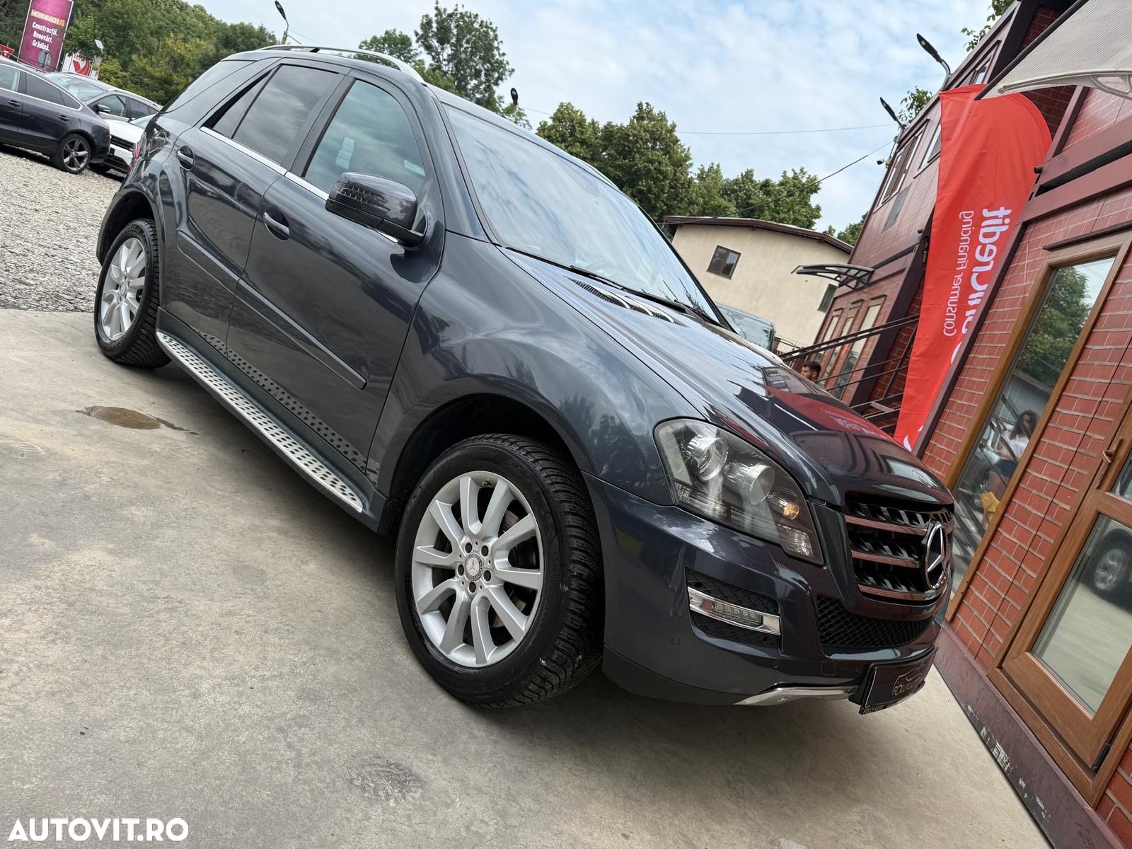 Mercedes-Benz ML 300 CDI 4Matic 7G-TRONIC DPF BlueEFFICIENCY Grand Edition - 1