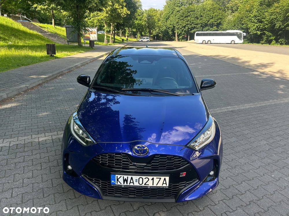 Toyota Yaris Hybrid 1.5 GR Sport - 8