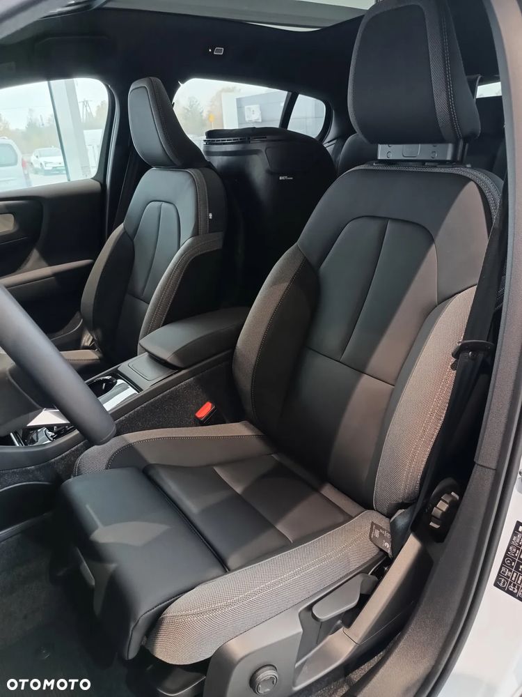 Volvo C40 Recharge Extended Range Plus - 8