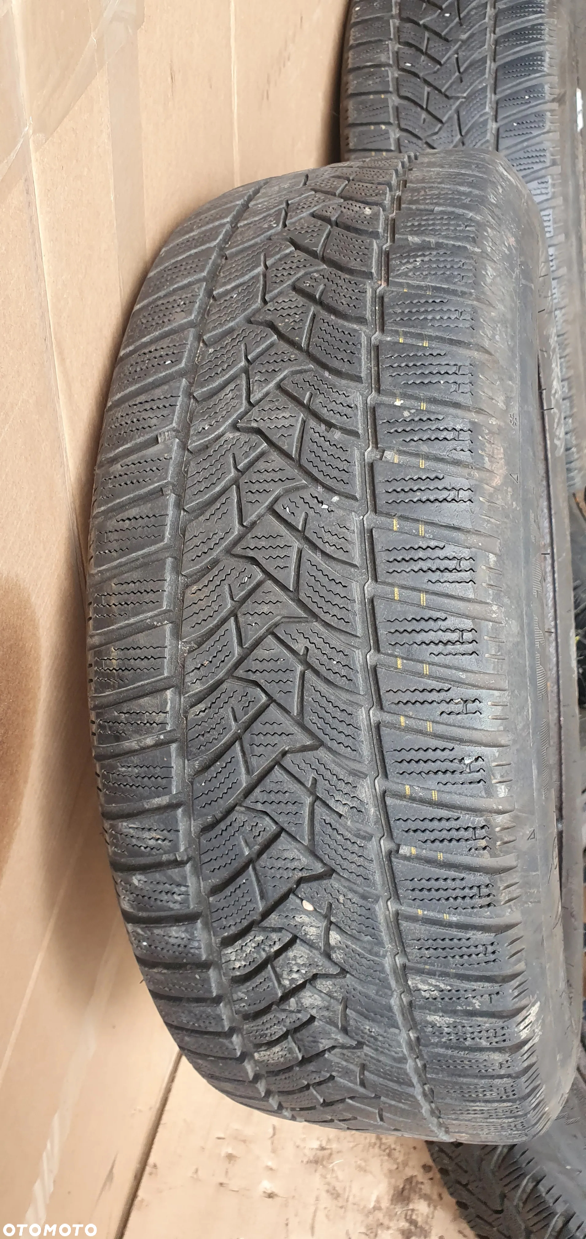 Felgi stalowe z oponami 6,5J ET46 5x112 205/55 R16 KBA43930 - 6