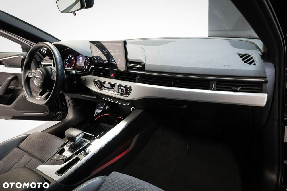 Audi A4 Limousine - 18