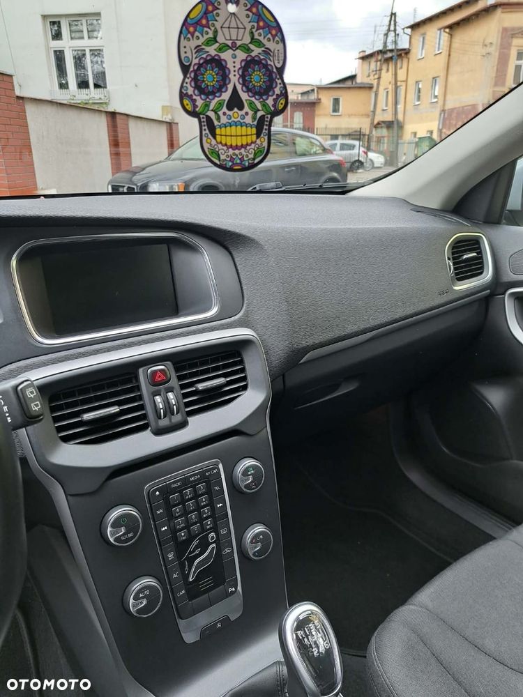 Volvo V40 D2 Base - 10