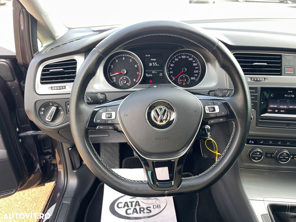 Volkswagen Golf 1.2 TSI BlueMotion Technology Lounge - 37