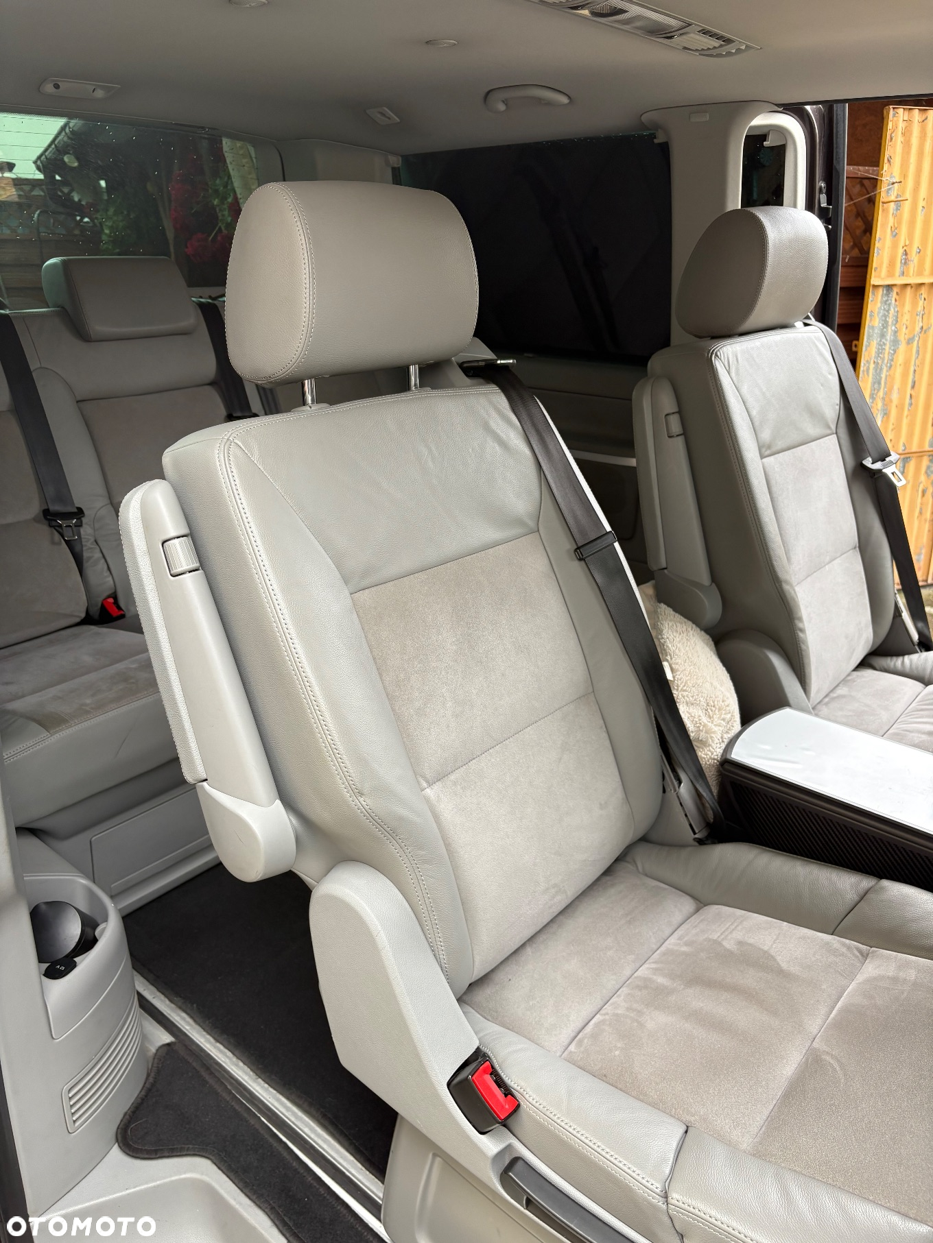 Volkswagen Multivan - 4