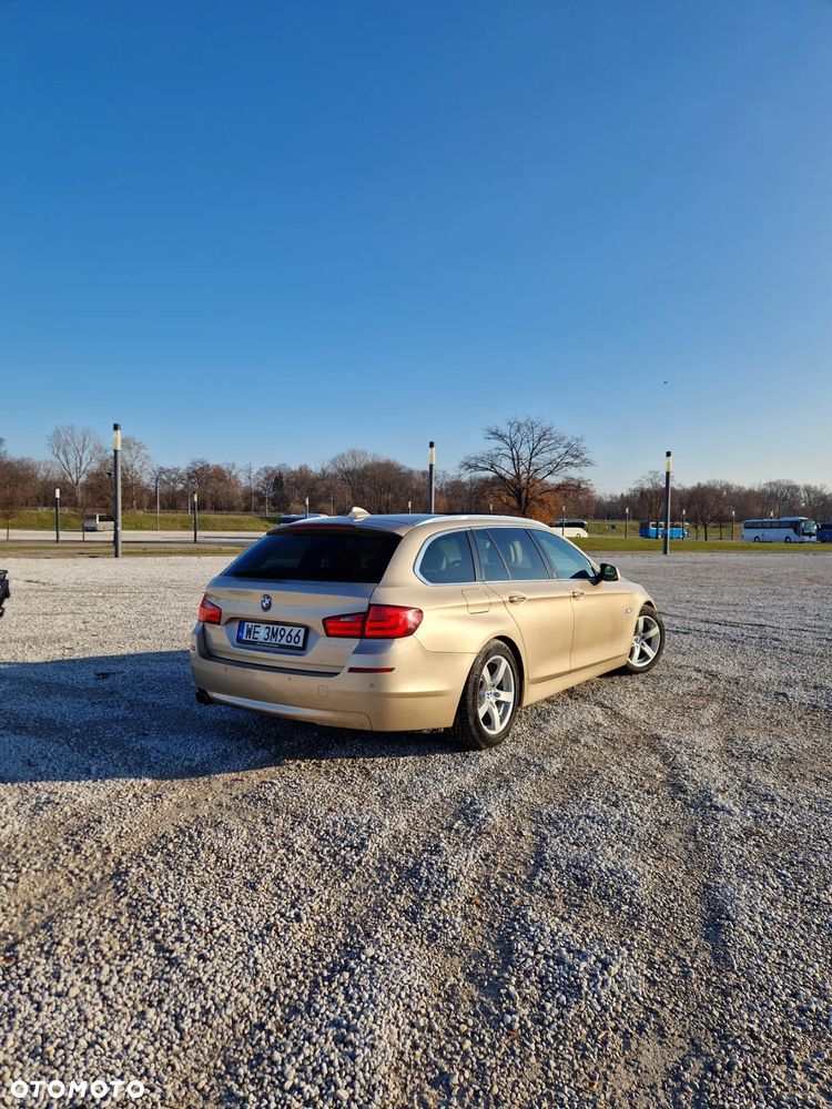 BMW Seria 5 ver-520d - 12