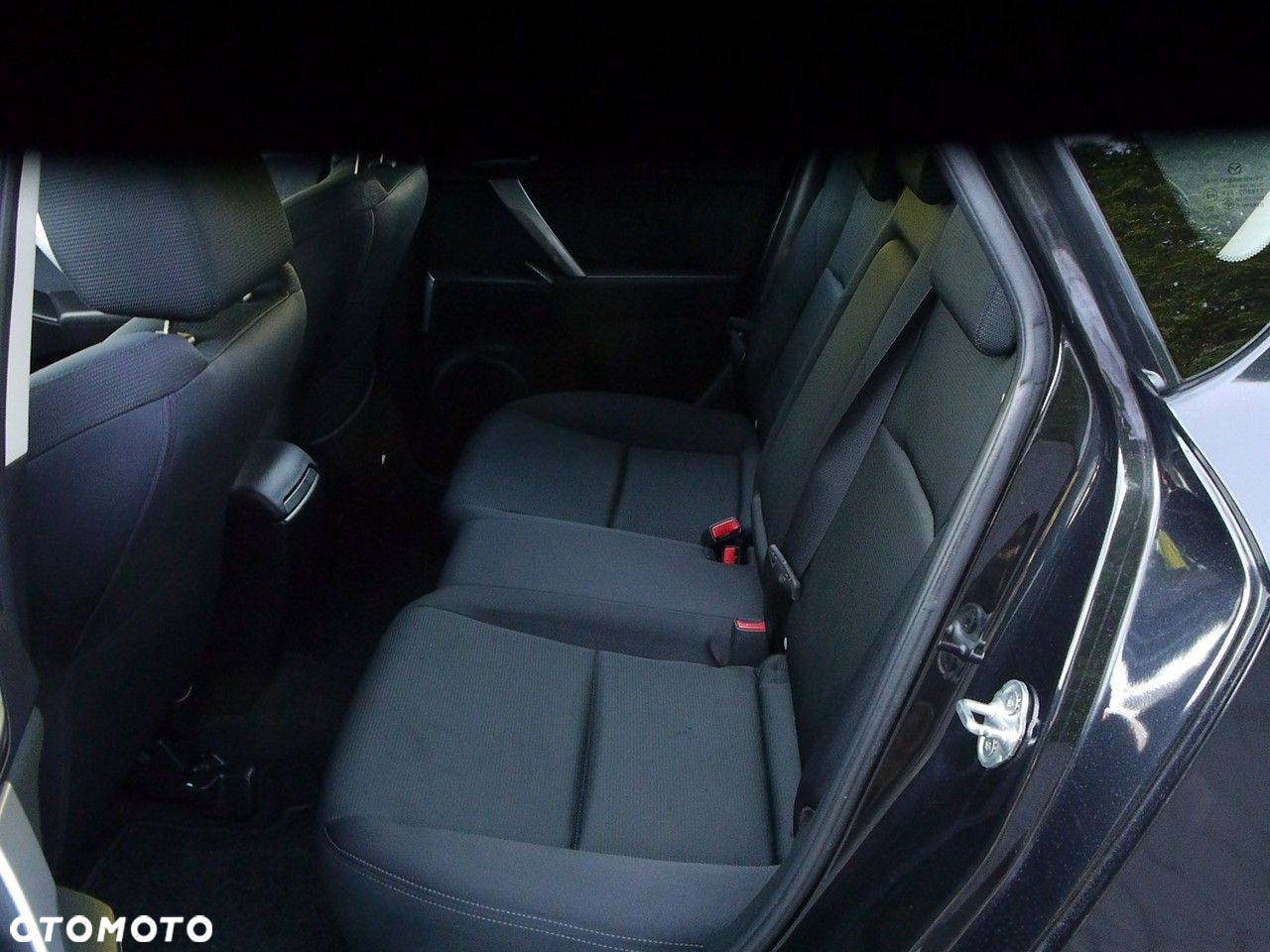 Mazda 3 2.0 Exclusive + - 30