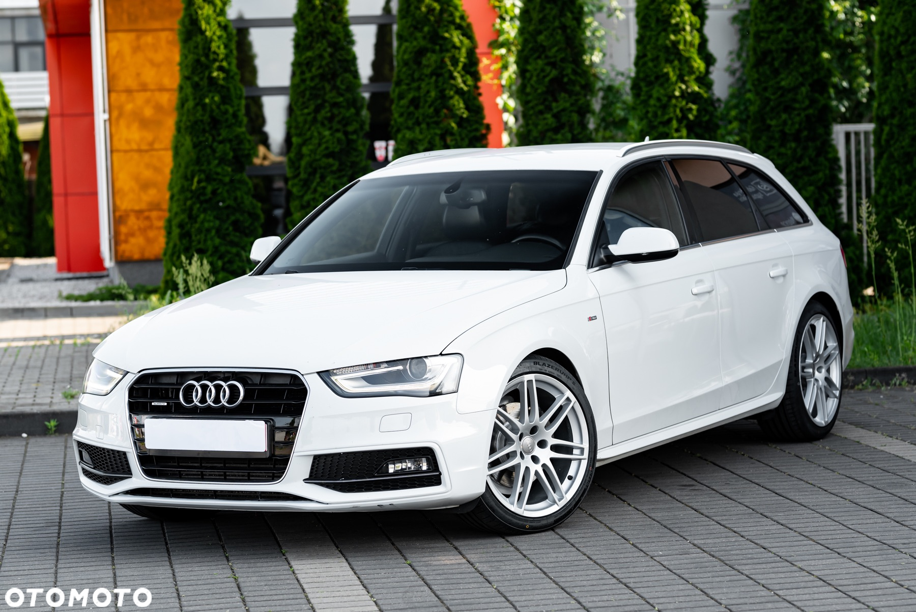 Audi A4 Avant 3.0 TDI DPF quattro S line Sportpaket - 12