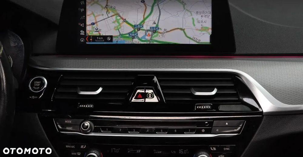 BMW Seria 5 530i xDrive M Sport sport - 15