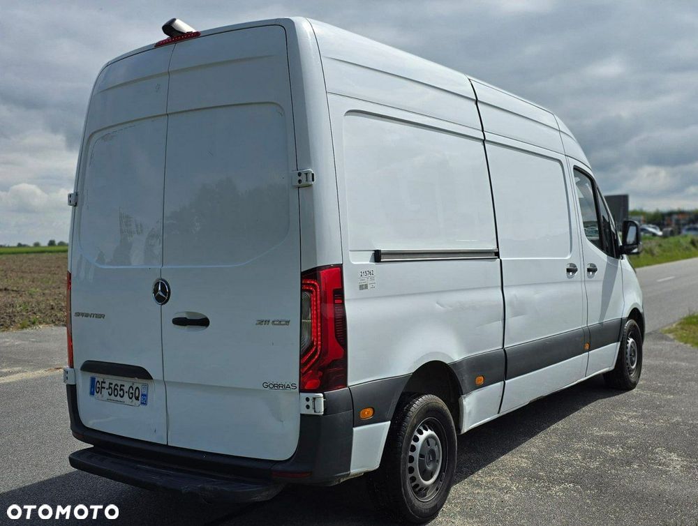 Mercedes-Benz Sprinter - 17