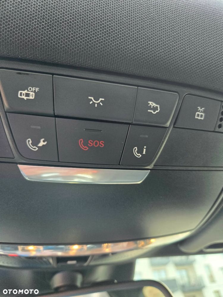 Mercedes-Benz Klasa C 200 4-Matic 7G-TRONIC - 21