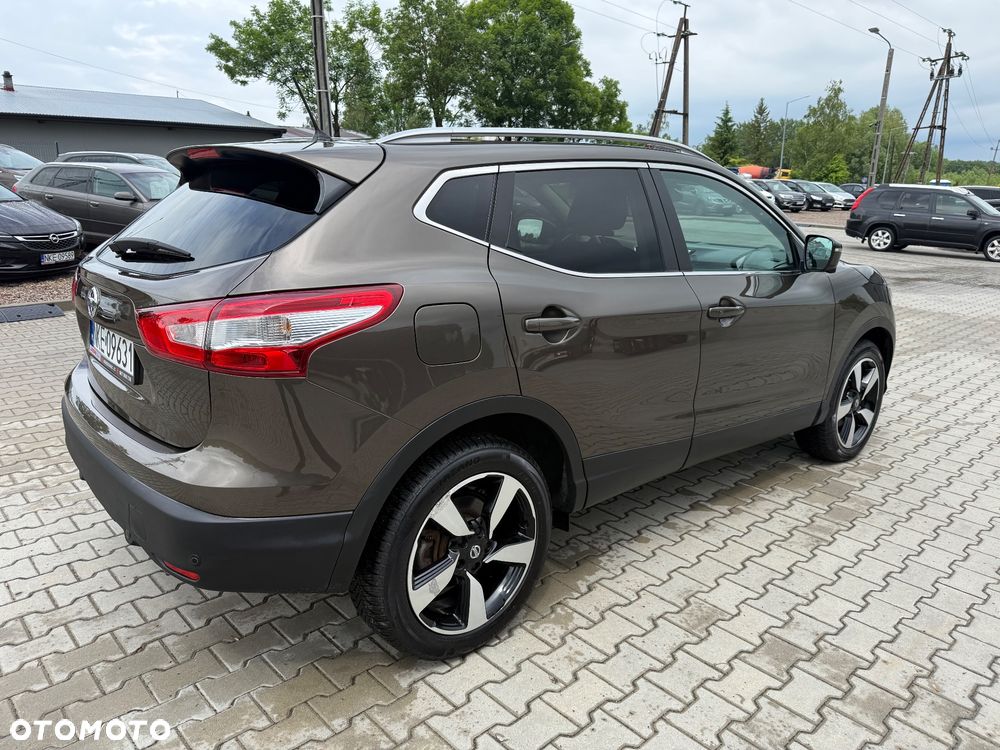 Nissan Qashqai 1.6 dCi Xtronic TEKNA+ - 10