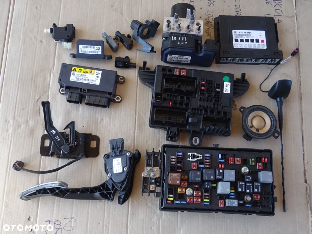 KOMPUTER STEROWNIK SILNIKA 2,0 CDTI OPEL INSIGNIA A ASTRA J ZAFIRA C CORSA E59 EDC17C59 - 9