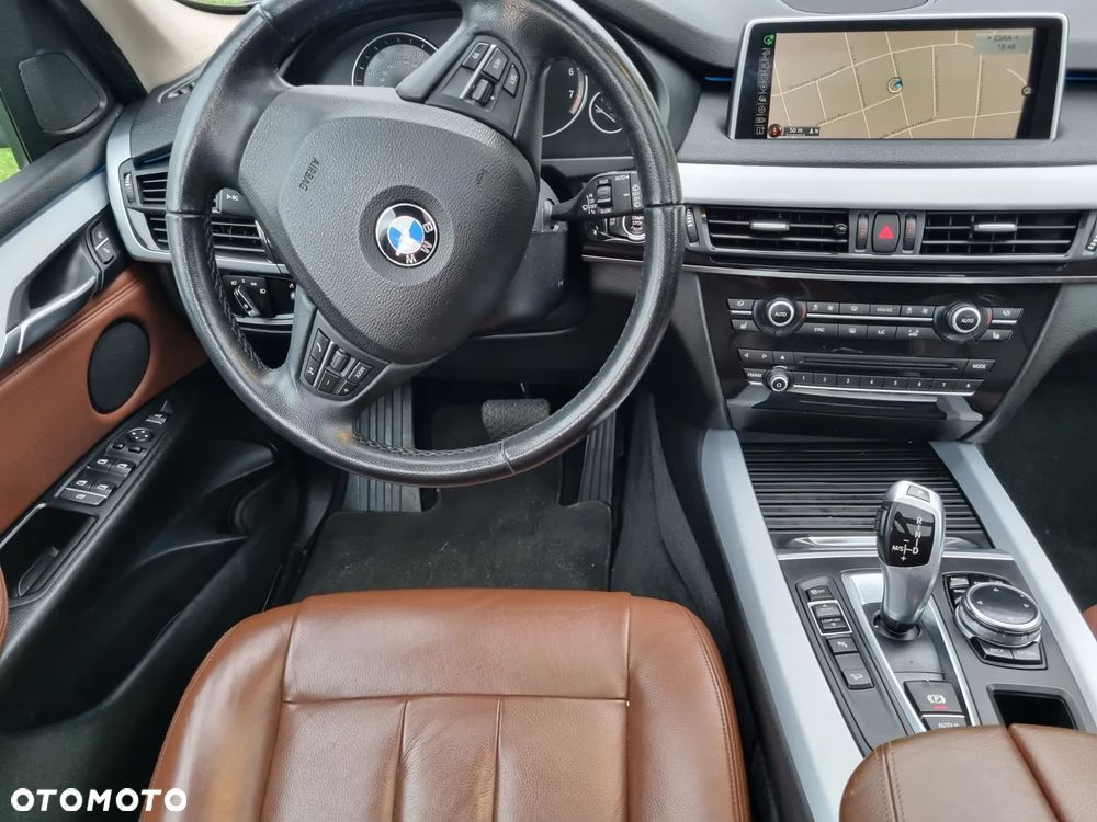 BMW X5 xDrive35i - 22