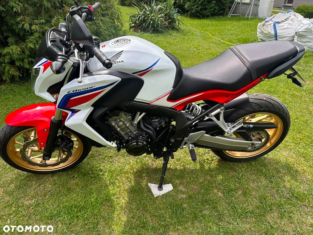 Honda CB - 1