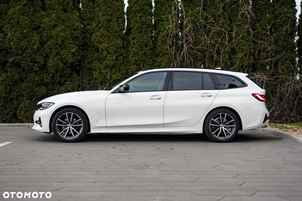 BMW Seria 3 320d Luxury Line - 8