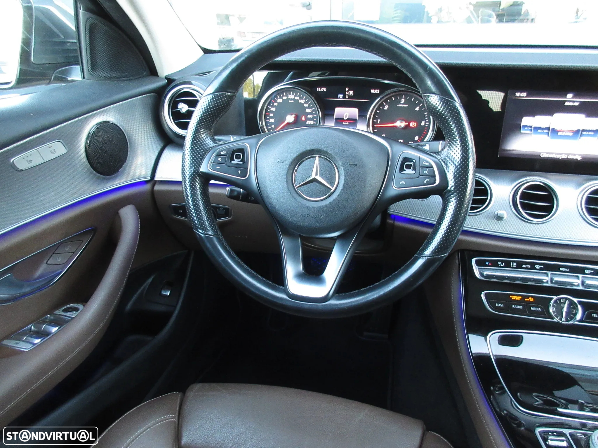 Mercedes-Benz E 200 - 44