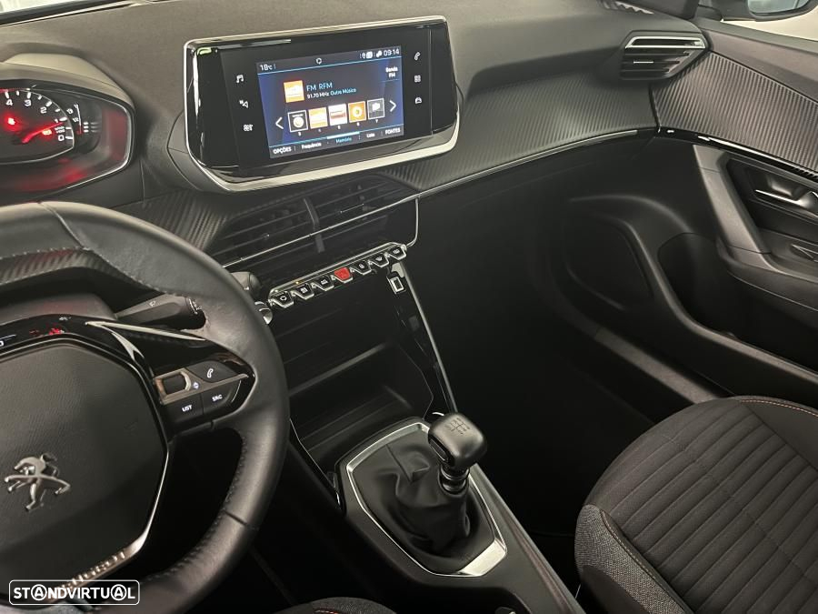 Peugeot 2008 1.2 PureTech Active Pack - 17