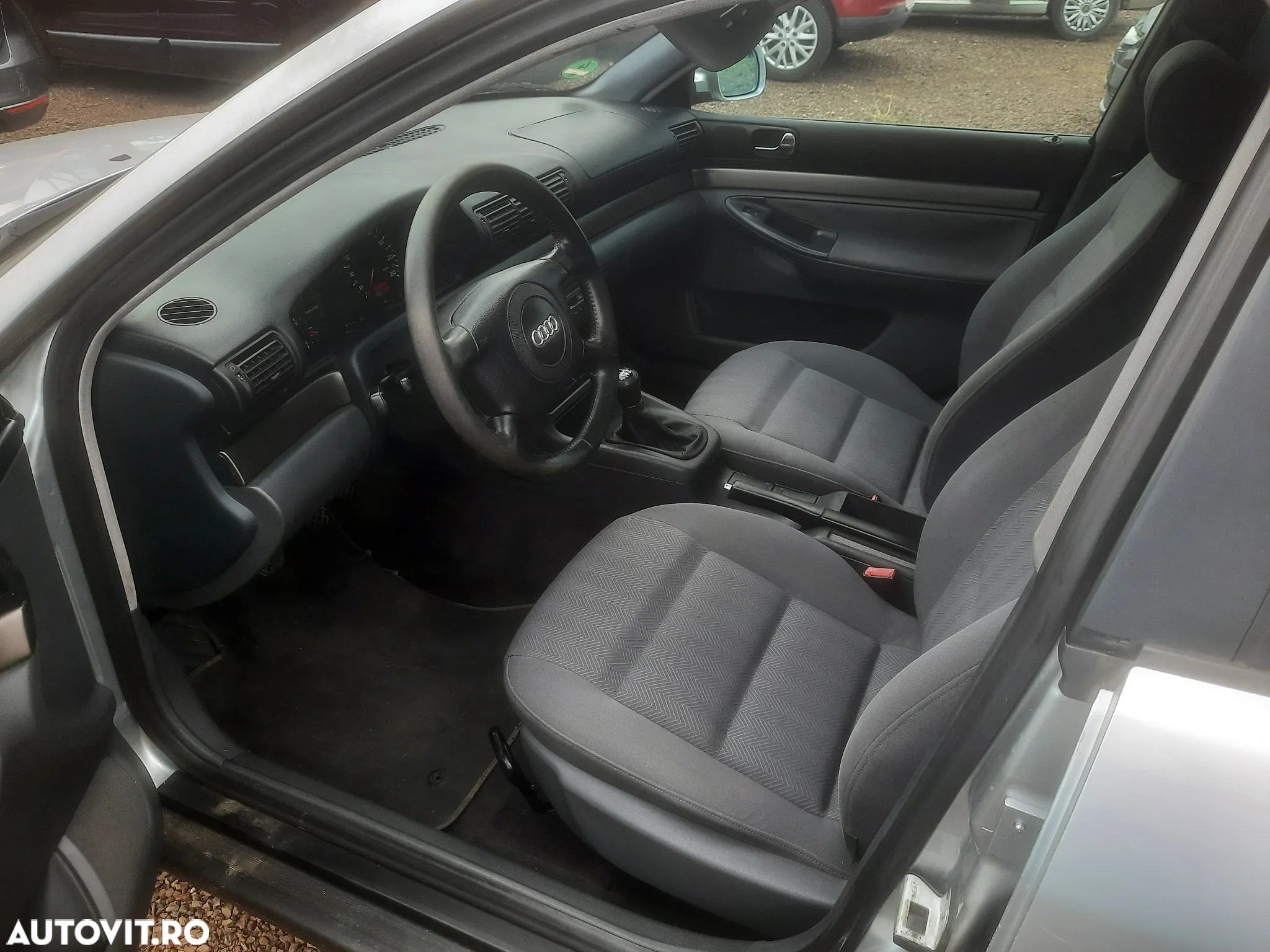 Audi A4 1.6 - 5