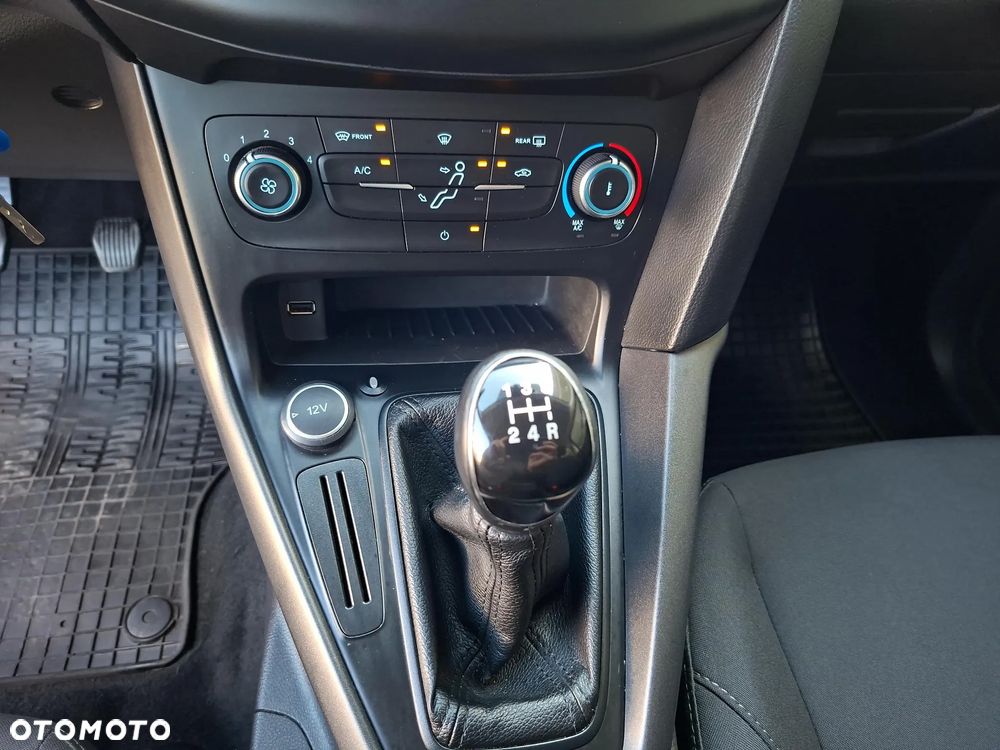 Ford Focus 1.6 Trend - 28
