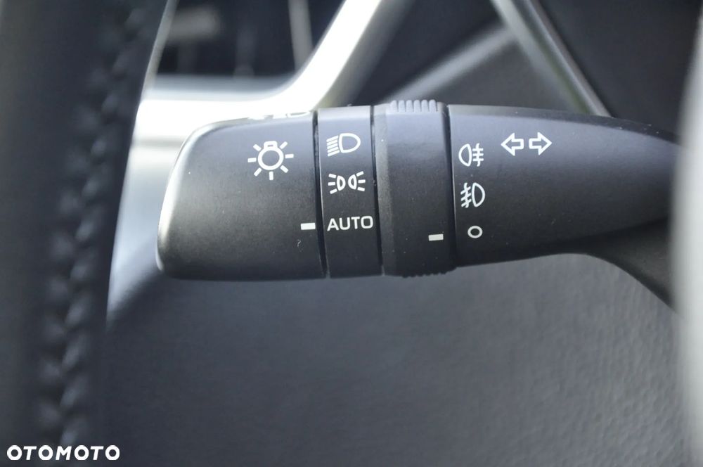 Toyota Corolla 1.6 Comfort - 34