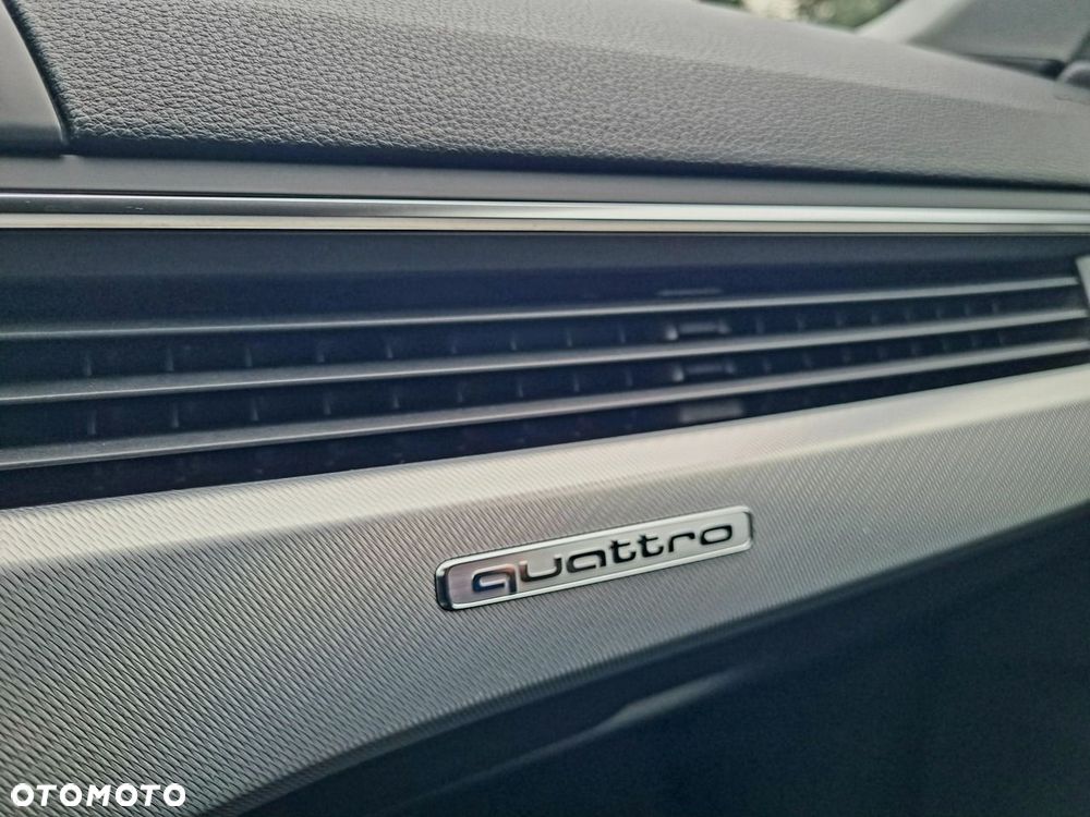 Audi A4 Avant 2.0 TDI Quattro S tronic - 27