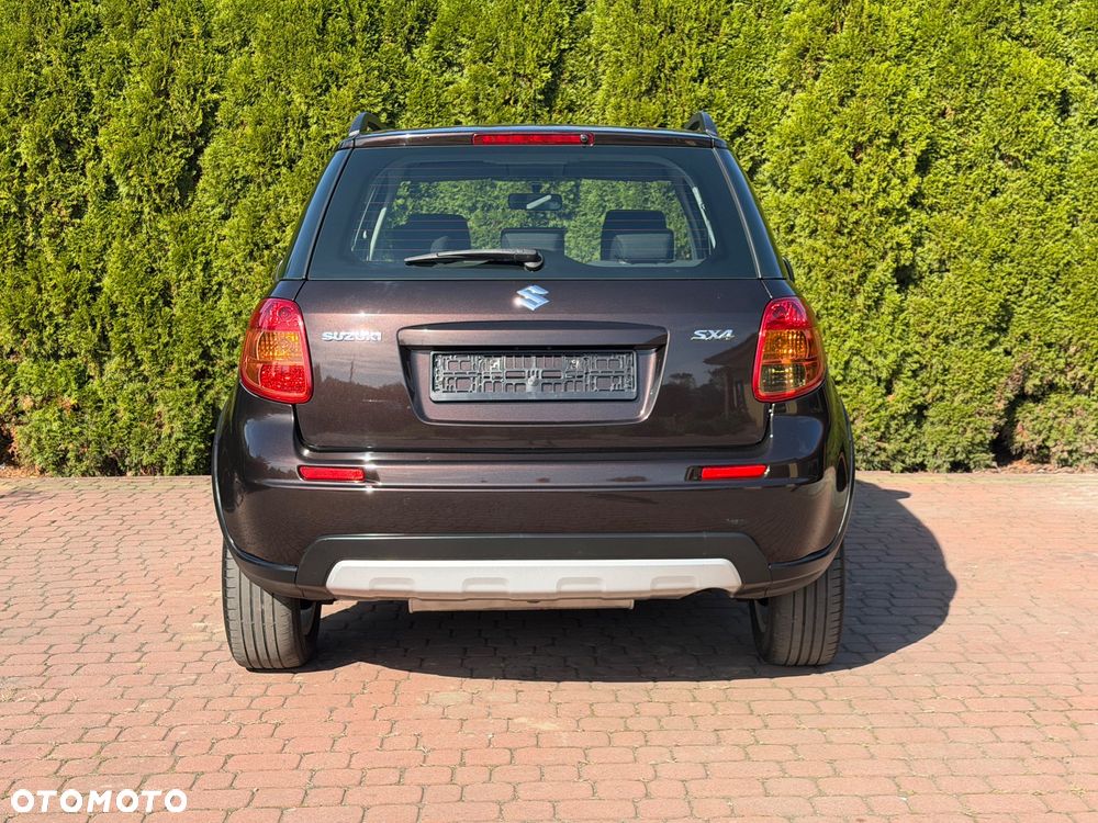 Suzuki SX4 1.6 VVT 4x4 Style - 11