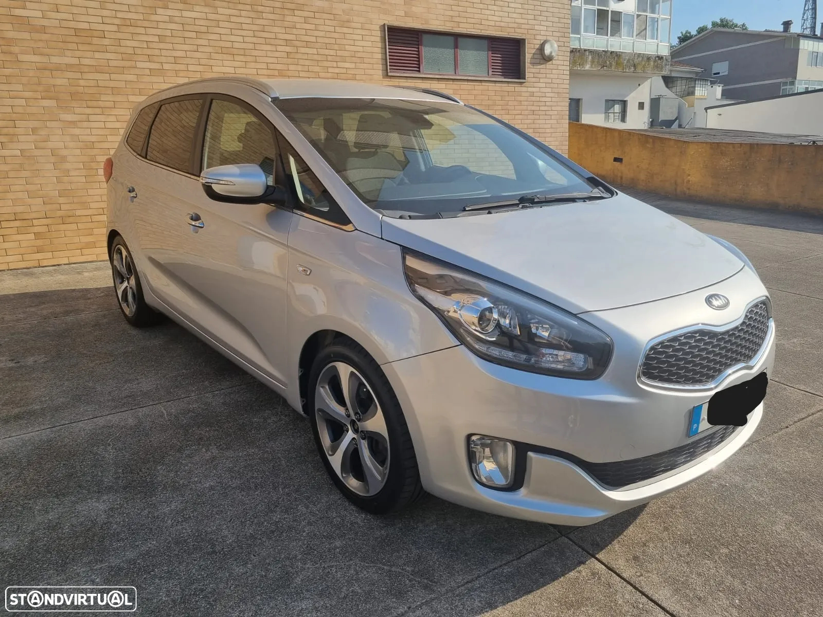 Kia Carens 1.7 CRDi ISG TX - 3