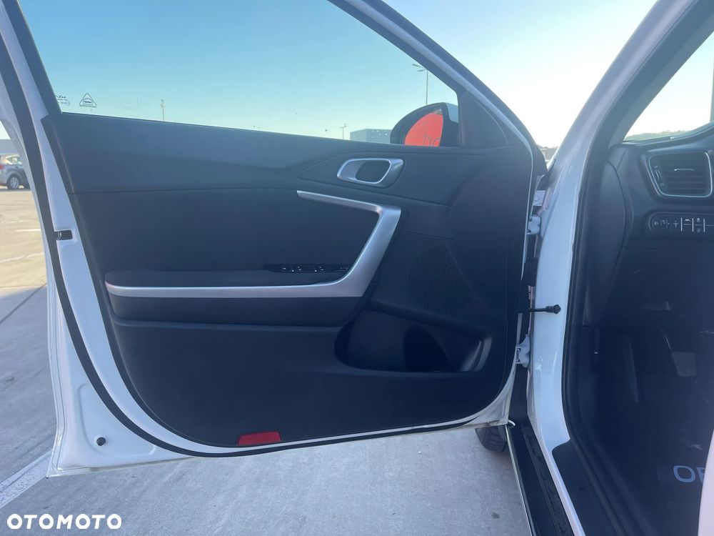 Kia XCeed 1.5 T-GDI M - 10