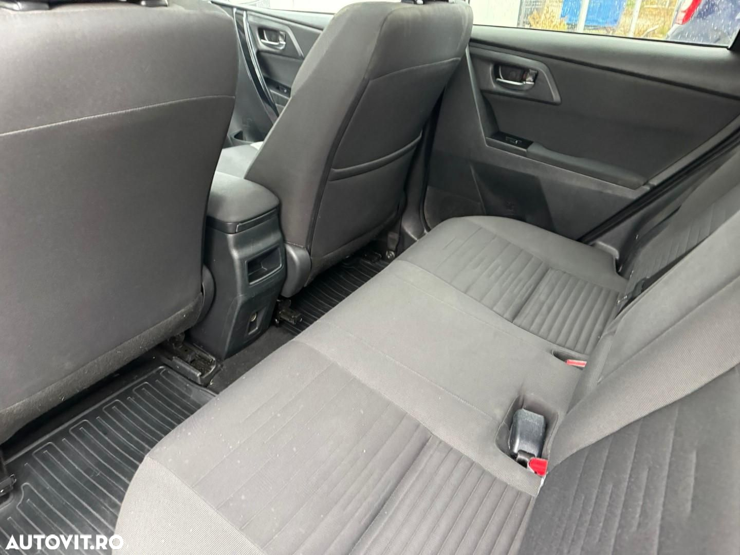 Toyota Auris - 11