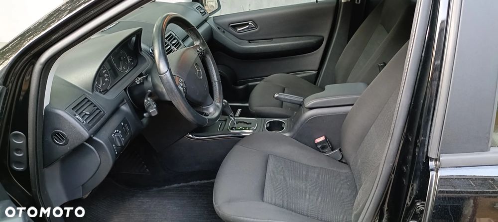 Mercedes-Benz Klasa A 160 Autotronic - 12