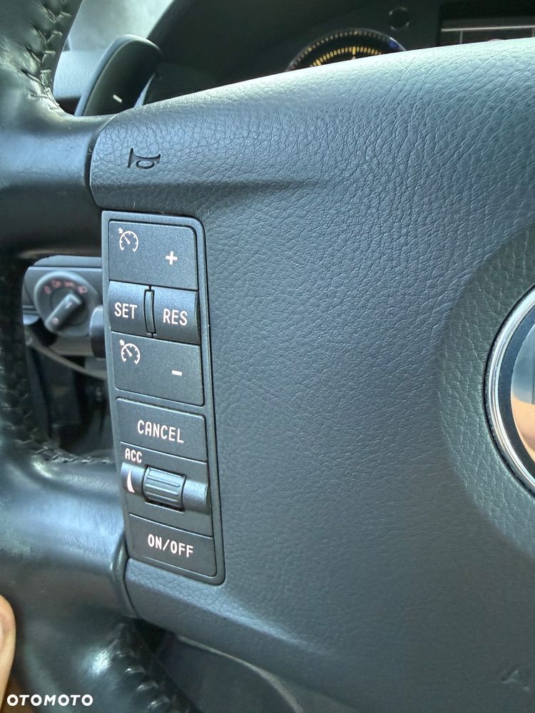 Volkswagen Phaeton 4.2 V8 4Mot (5 os.) - 22