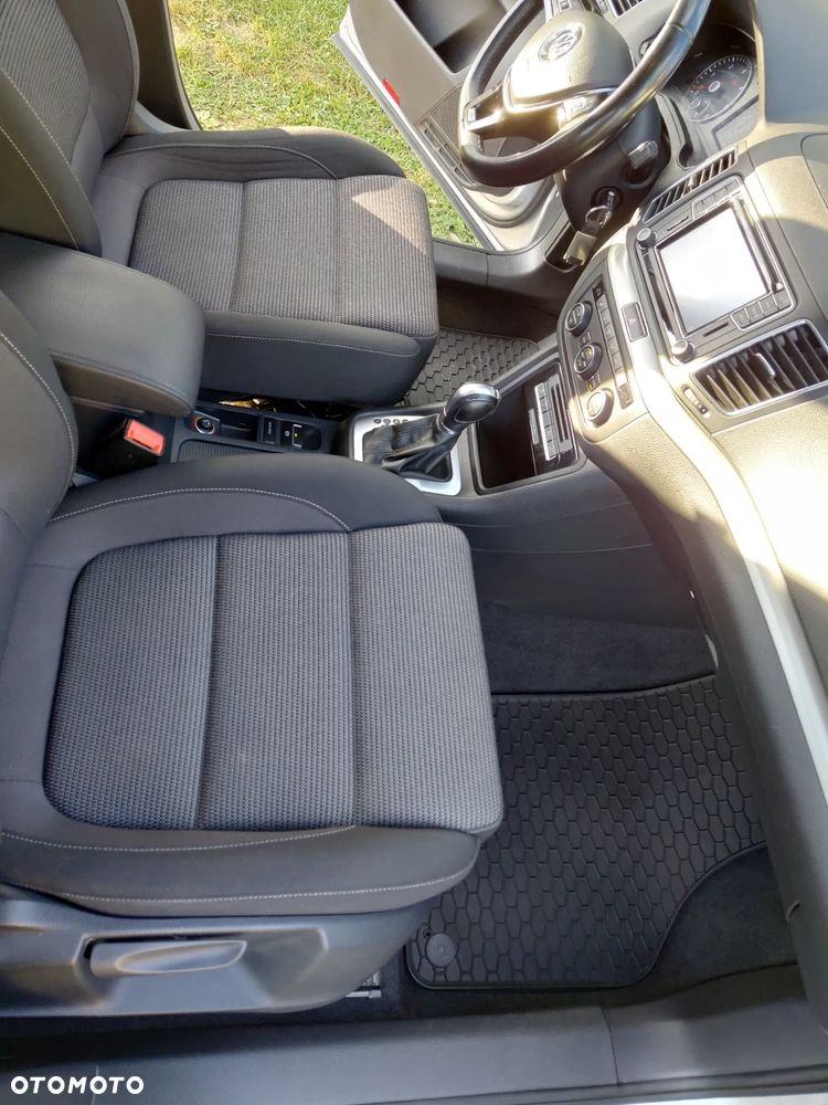 Volkswagen Sharan 2.0 TDI BMT Comfortline DSG - 23