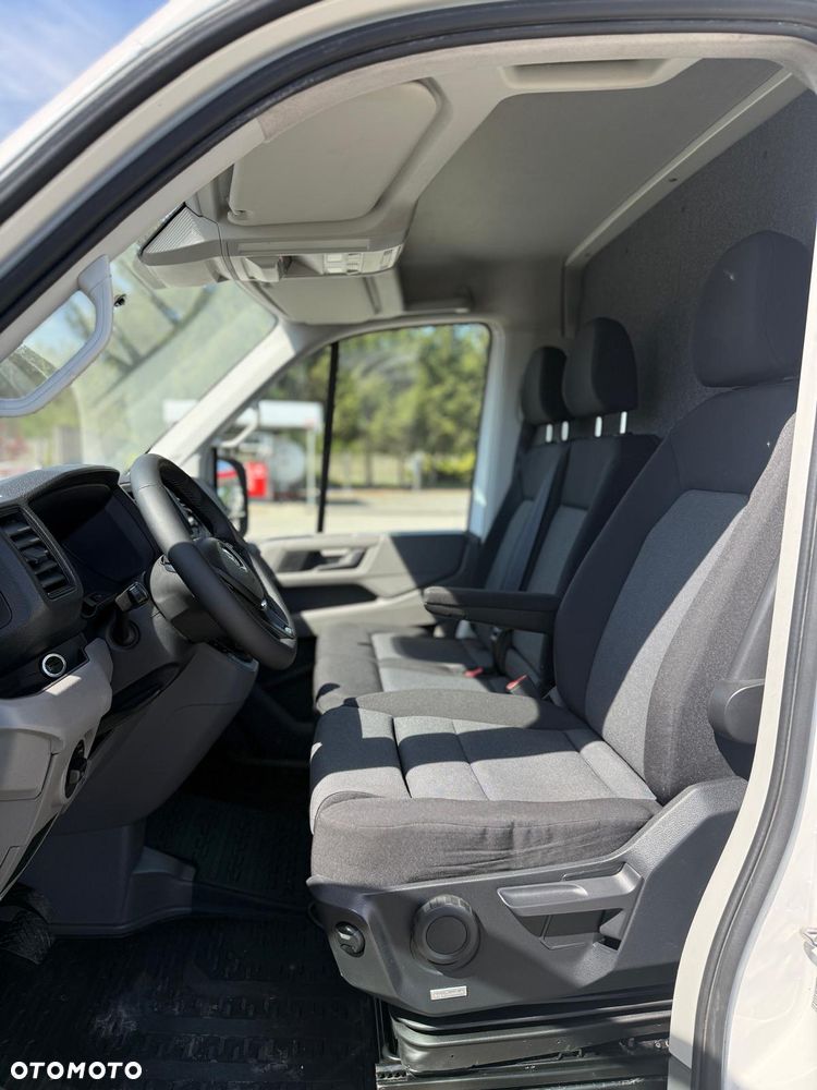 Volkswagen Crafter - 11