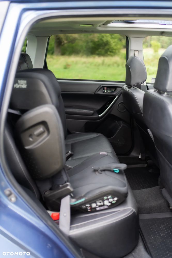 Subaru Forester 2.0 XT Platinum Lineartronic - 14
