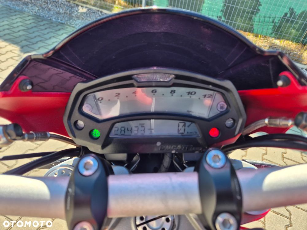 Ducati Monster - 12