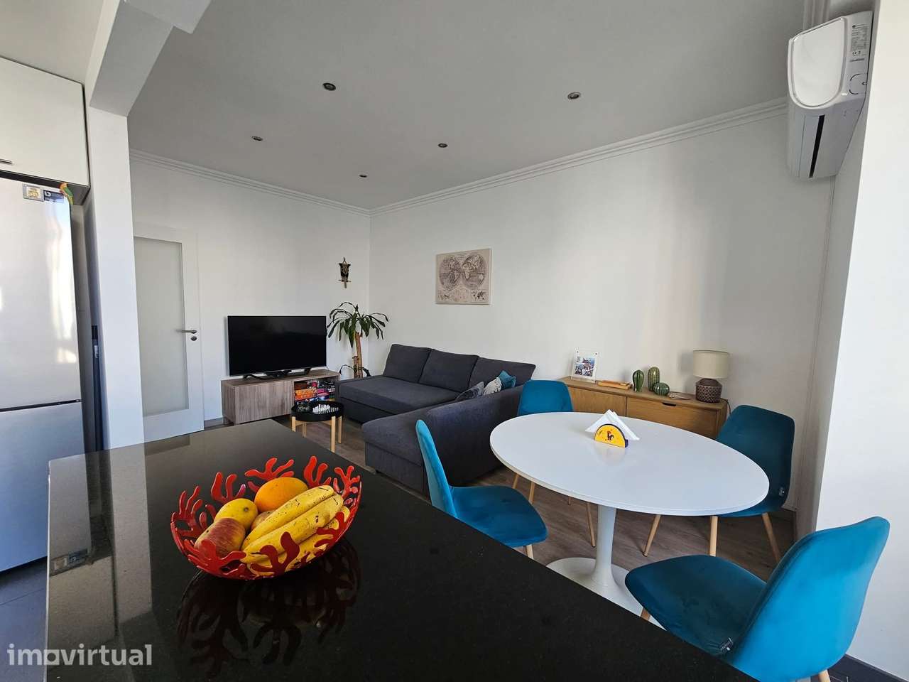 Apartamento T2 renovado e mobilado para arrendar em Benfica, Lisboa - Grande imagem: 3/12