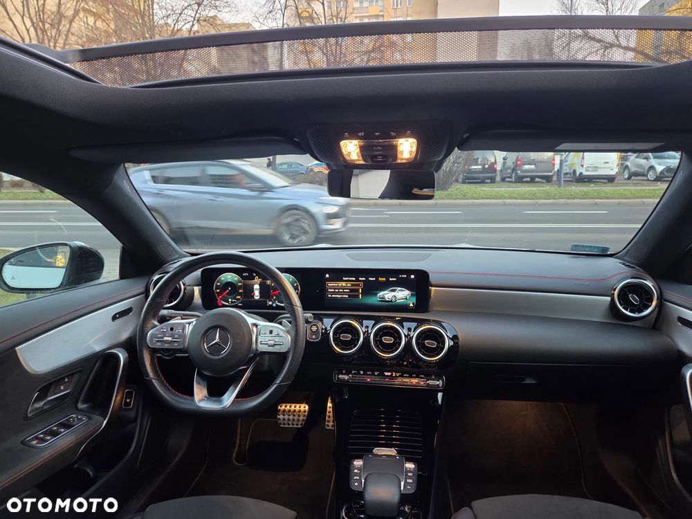 Mercedes-Benz CLA 220 4-Matic AMG Line 7G-DCT - 25