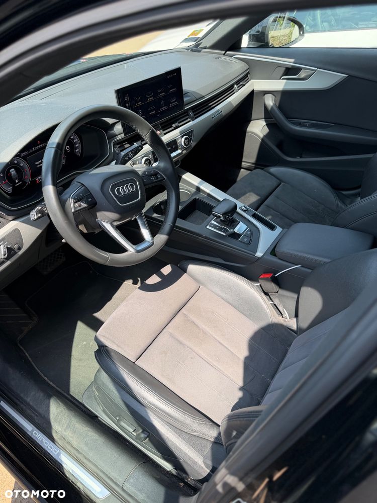 Audi A4 Allroad - 12