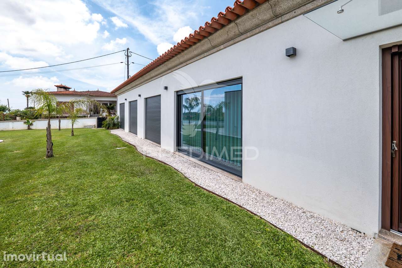 MORADIA TÉRREA T3 - NOVA - (ARRENDAMENTO) - Grande imagem: 5/34