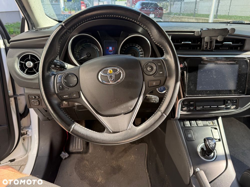 Toyota Auris - 19
