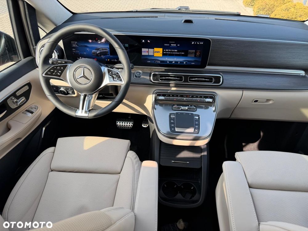 Mercedes-Benz Klasa V 300 d 4-Matic Exclusive 9G-Tronic (długi) - 1