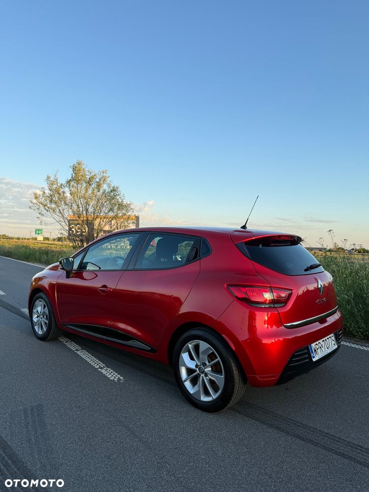 Renault Clio 1.2 16V Limited - 1