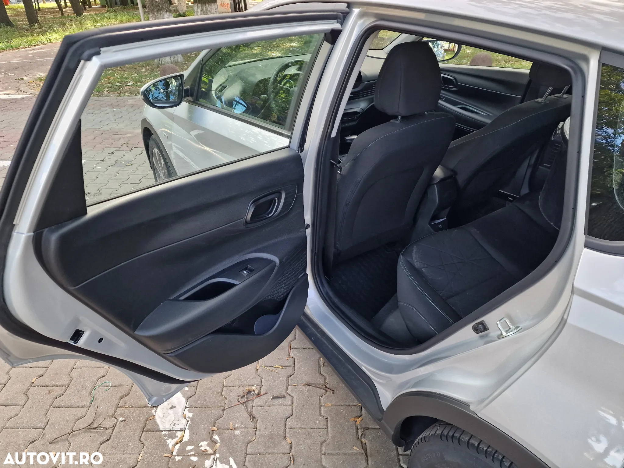 Hyundai Bayon 1.0 T-GDI M-Hybrid 100 CP 7DCT Led Line - 6