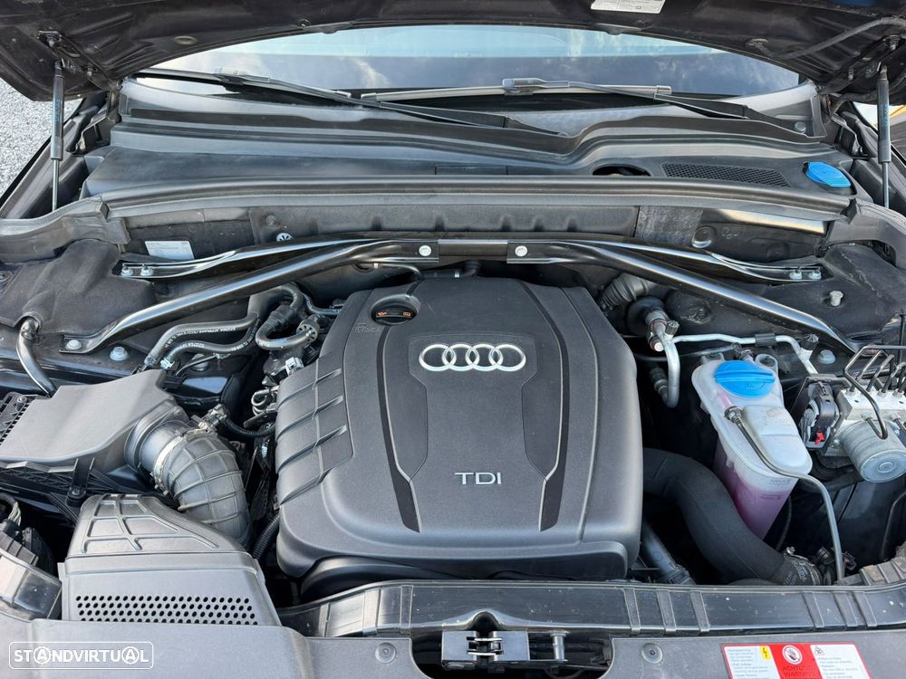 Audi Q5 2.0 TDi Business Line S-line - 34
